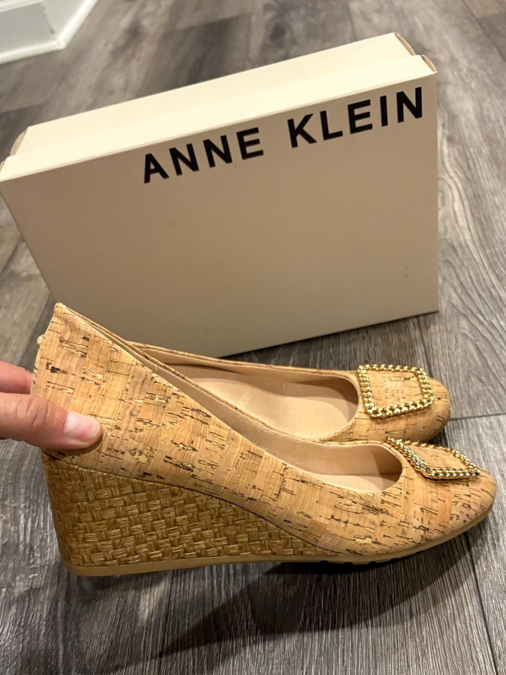 NWT Anne Klein Cork Wedge Pumps in Natural